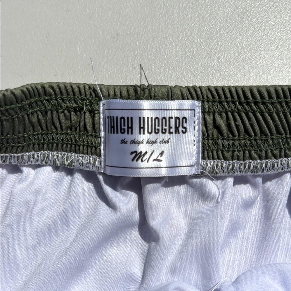 Men's M/L Olive Green Thigh Huggers Athletic Shorts - Picture 3 of 4